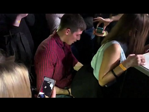 ❤️ Īsts sekss krievu naktsklubā. 18 gadus veca krievu meitene anālajā atverē un vagīnā, kas drāzta naktsklubā ️❌ Sekss video pie mums lv.tubsexercom.ru